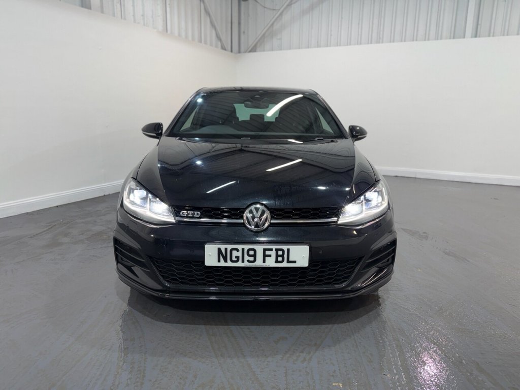 Used Volkswagen Golf 2019 for sale - 77904769: Photo 2