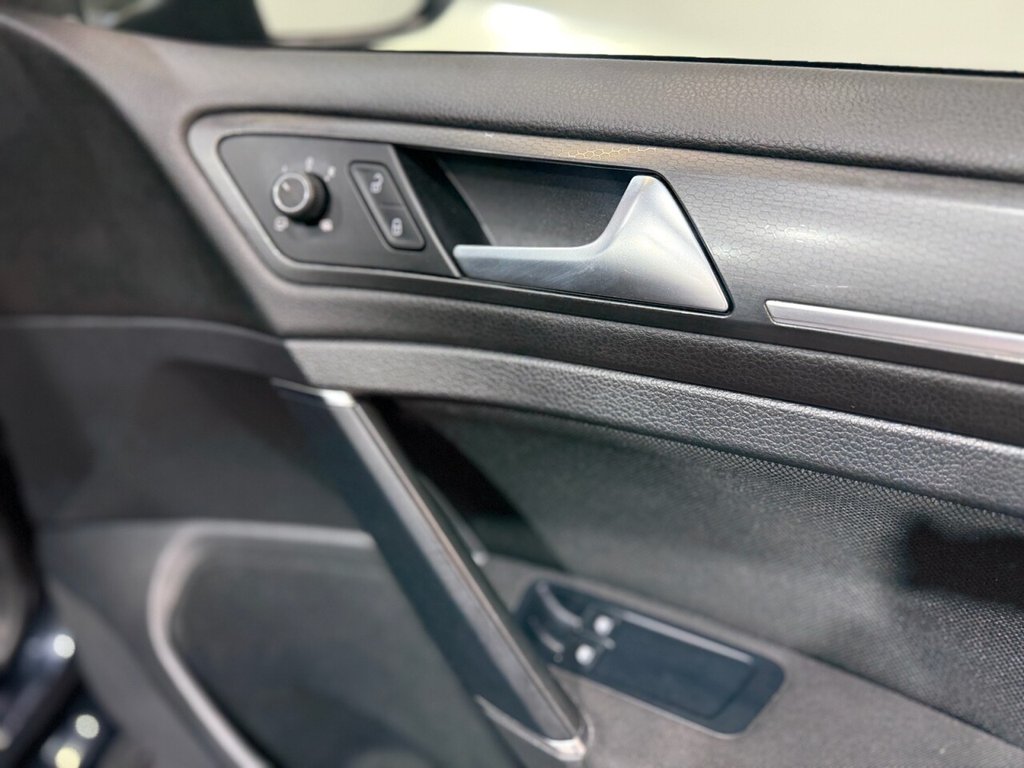 Used Volkswagen Golf 2019 for sale - 77904769: Photo 21