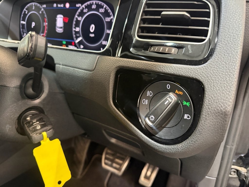 Used Volkswagen Golf 2019 for sale - 77904769: Photo 22