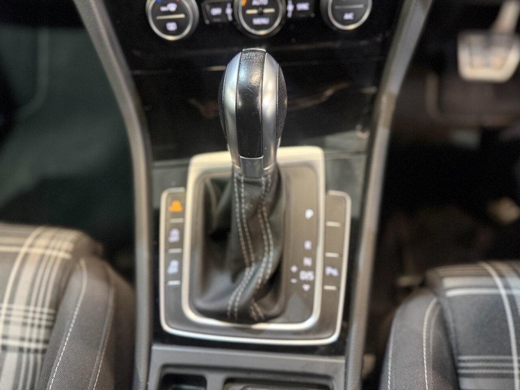 Used Volkswagen Golf 2019 for sale - 77904769: Photo 26