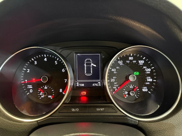 Used Volkswagen Polo 2018 for sale - 75752931: Photo 6