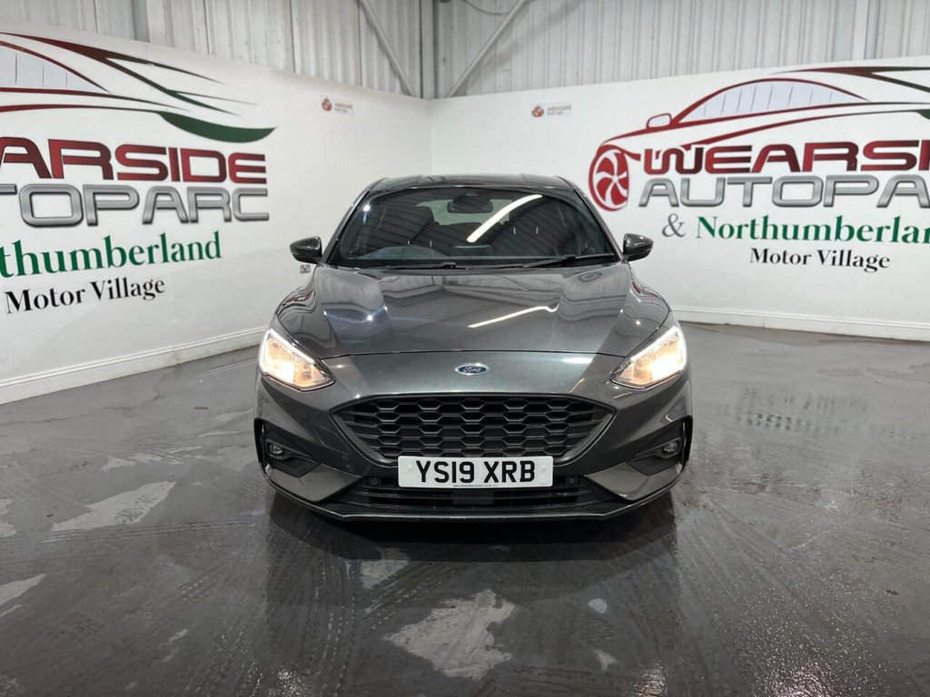 Used Ford Focus 2019 for sale - 76768636: Photo 2