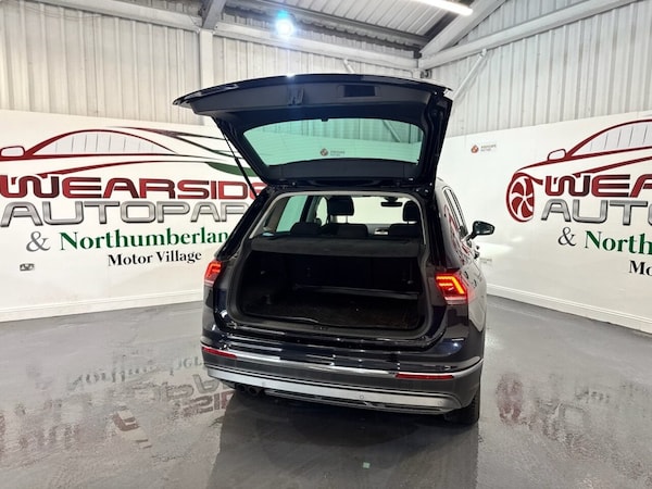Used Volkswagen Tiguan 2016 for sale - 75607061: Photo 25