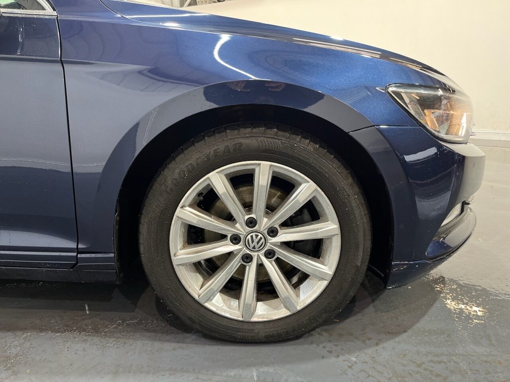 Used Volkswagen Passat 2015 for sale - 77464140: Photo 12