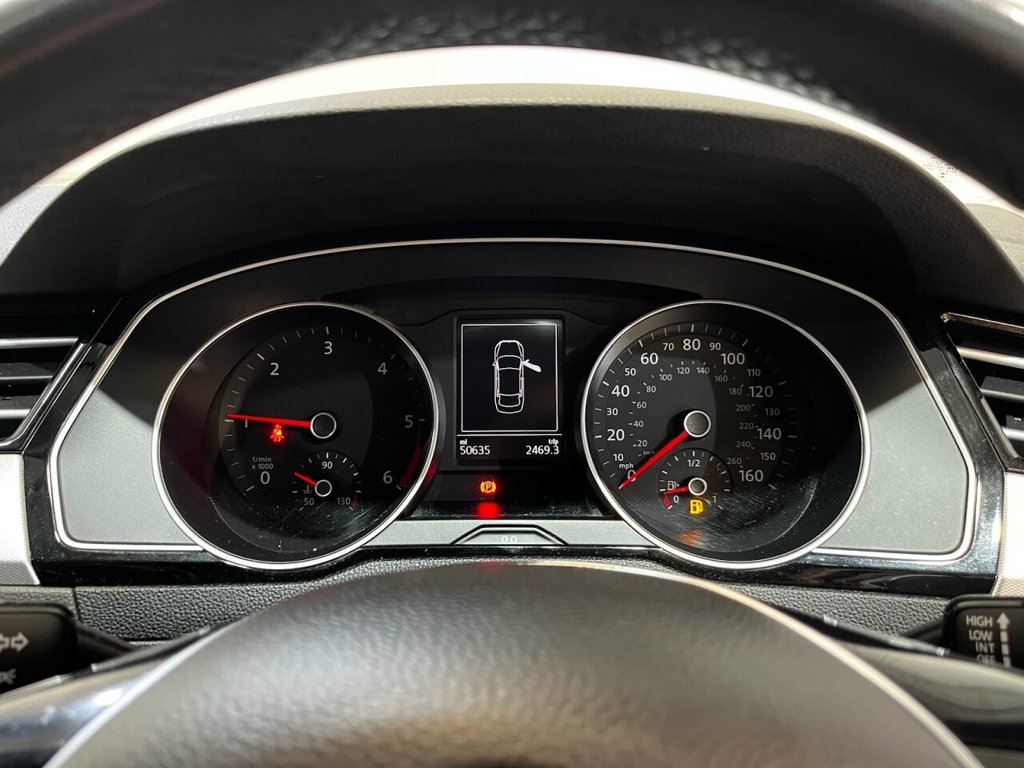 Used Volkswagen Passat 2015 for sale - 77464140: Photo 24