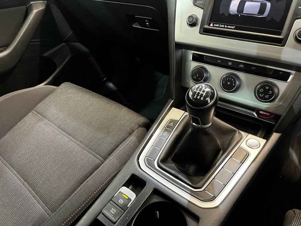 Used Volkswagen Passat 2015 for sale - 77464140: Photo 26