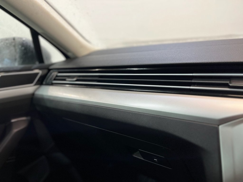 Used Volkswagen Passat 2015 for sale - 77464140: Photo 29