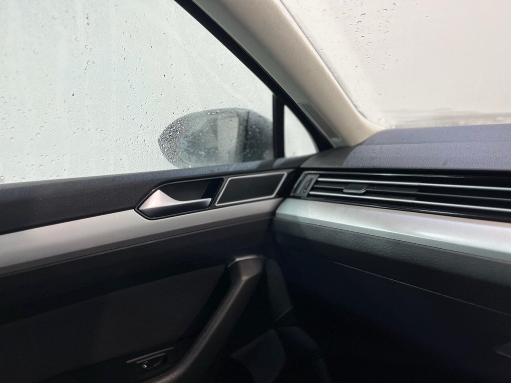 Used Volkswagen Passat 2015 for sale - 77464140: Photo 31