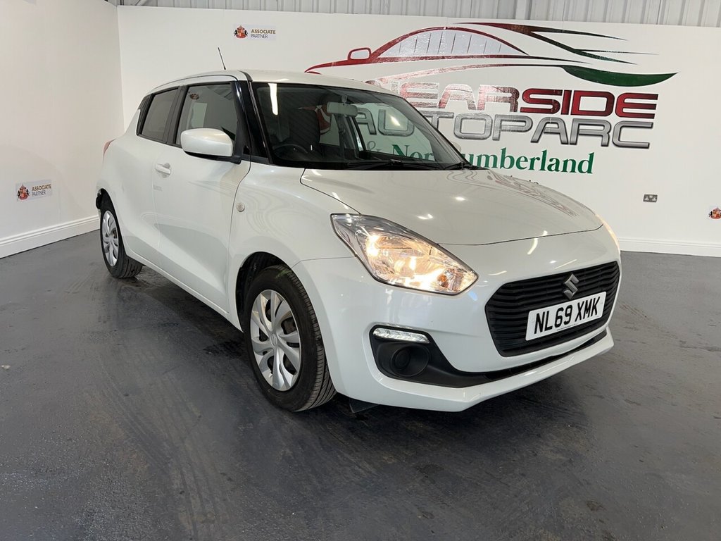 Used Suzuki Swift 2019 for sale - 76303813: Photo 1
