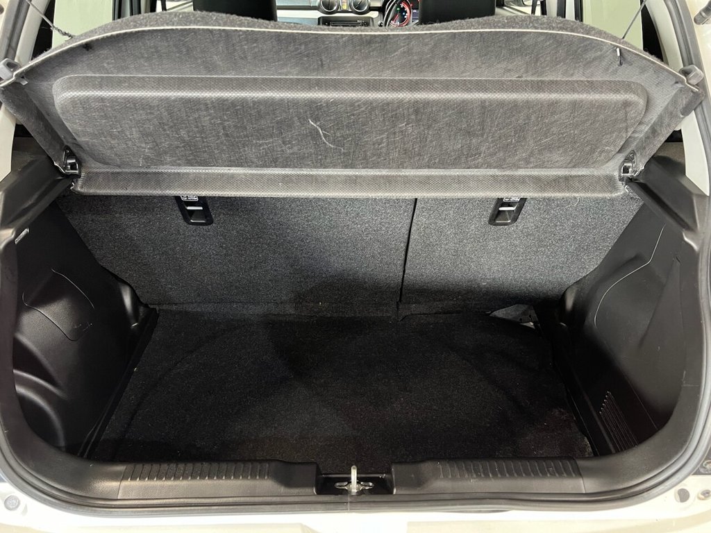 Used Suzuki Swift 2019 for sale - 76303813: Photo 9