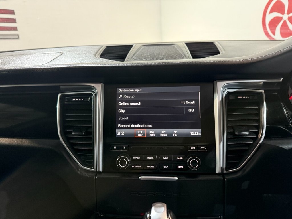 Used Porsche Macan 2017 for sale - 75630681: Photo 16