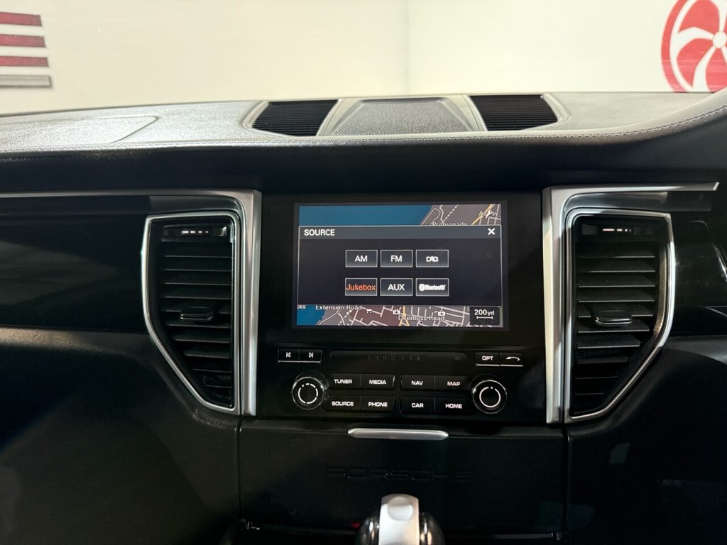 Used Porsche Macan 2017 for sale - 75630681: Photo 18