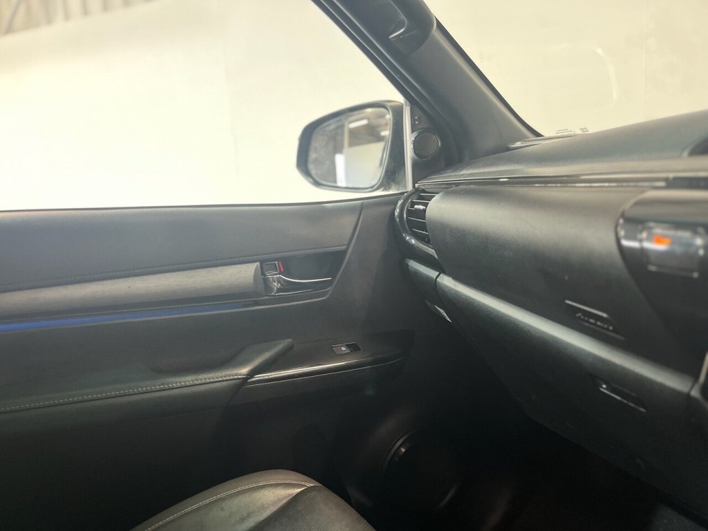 Used Toyota Hilux 2021 for sale - 78181067: Photo 19