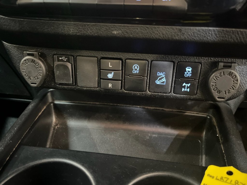 Used Toyota Hilux 2021 for sale - 78181067: Photo 24