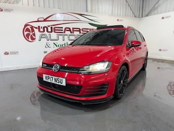 Used Volkswagen Golf 2017 for sale - 76632528: Photo