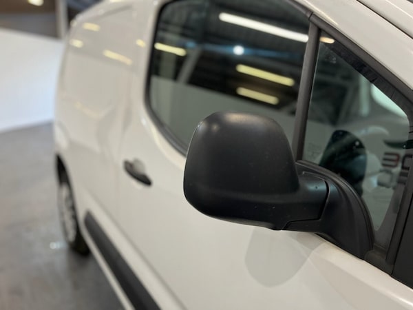 Used Peugeot Partner 2020 for sale - 75596833: Photo 19