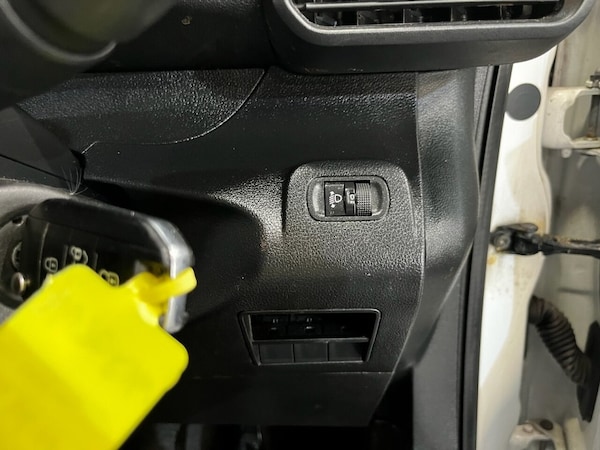 Used Peugeot Partner 2020 for sale - 75596833: Photo 5