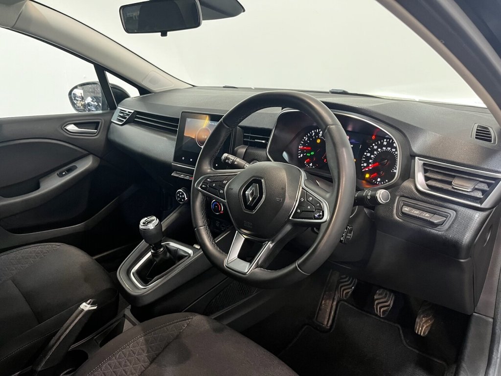 Used Renault Clio 2020 for sale - 77643008: Photo 17