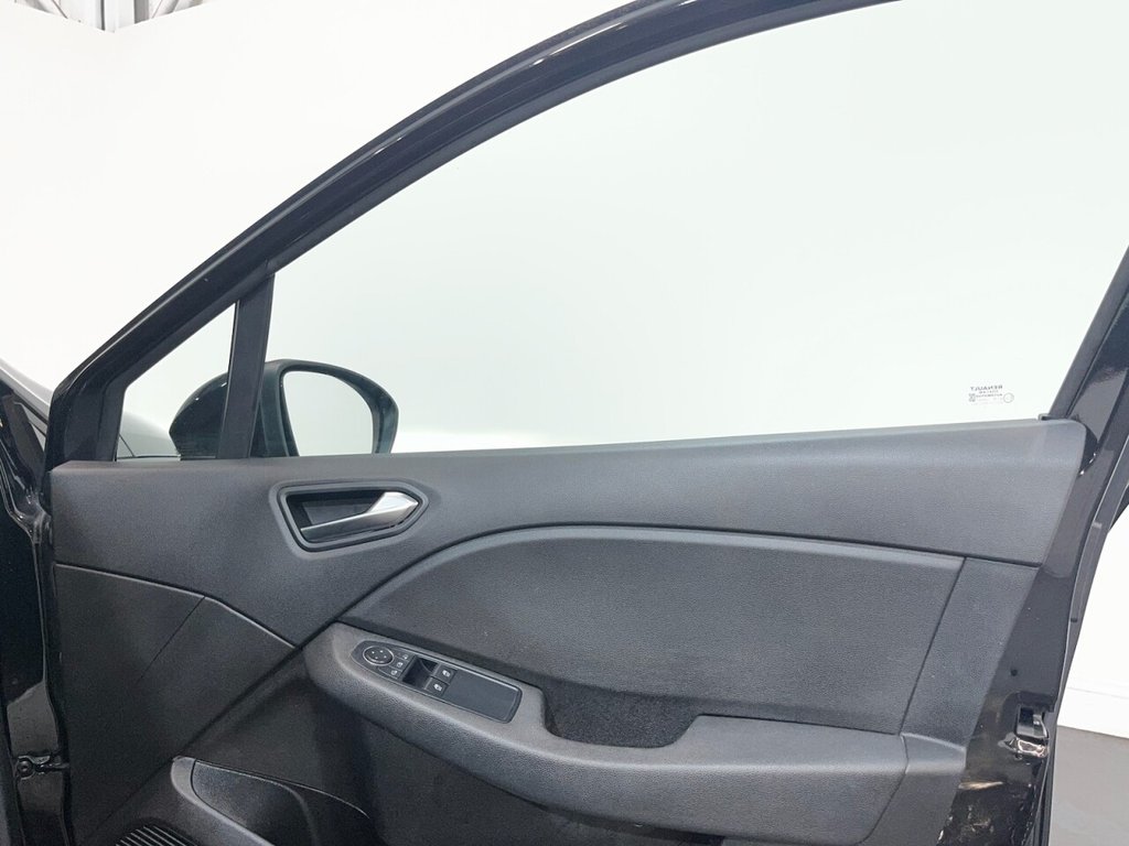 Used Renault Clio 2020 for sale - 77643008: Photo 23