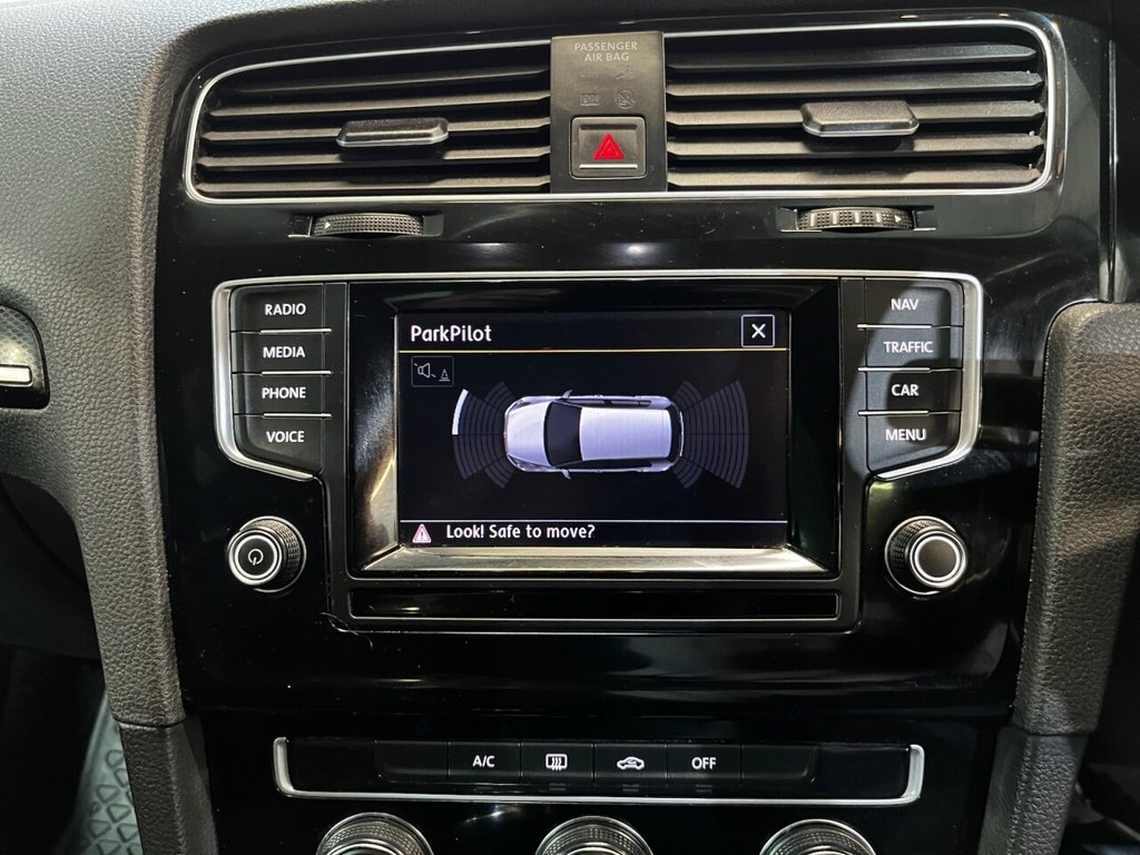 Used Volkswagen Golf 2014 for sale - 76910036: Photo 44