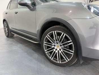 Used Porsche Cayenne 2016 for sale - 79265856: Photo