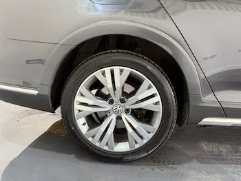 Used Volkswagen Passat 2019 for sale - 78996514: Photo