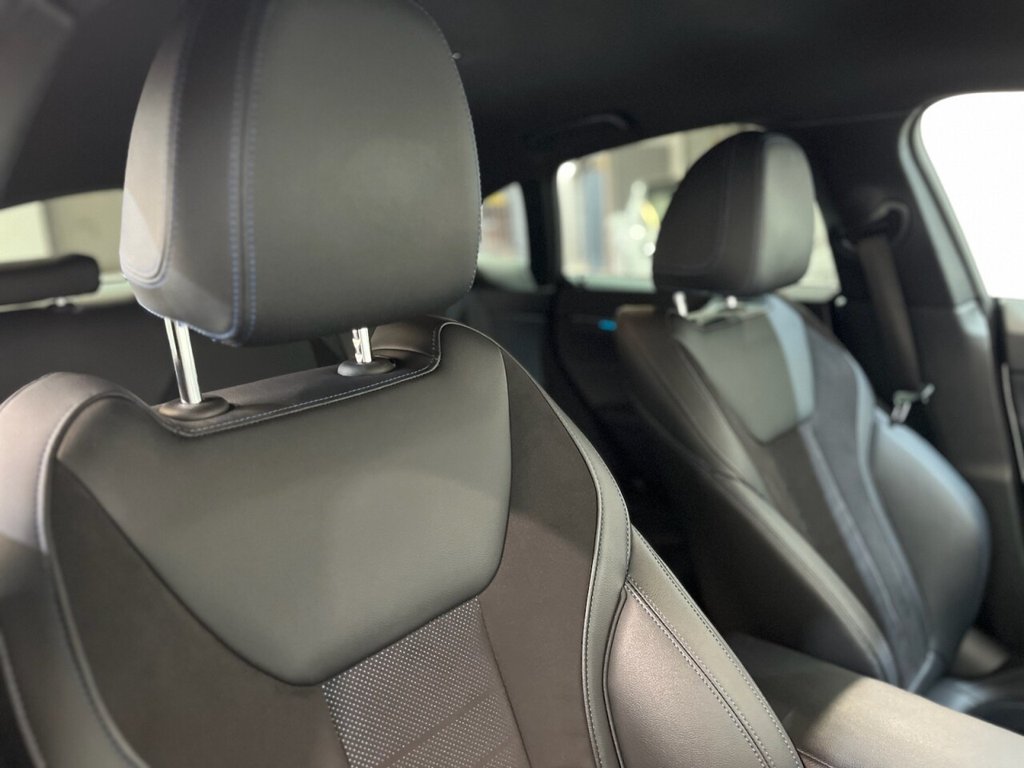 Used BMW i4 2022 for sale - 76430142: Photo 12