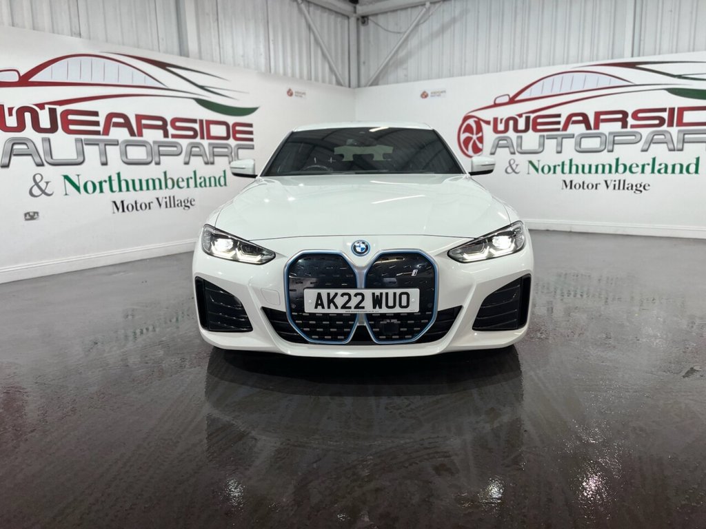Used BMW i4 2022 for sale - 76430142: Photo 2