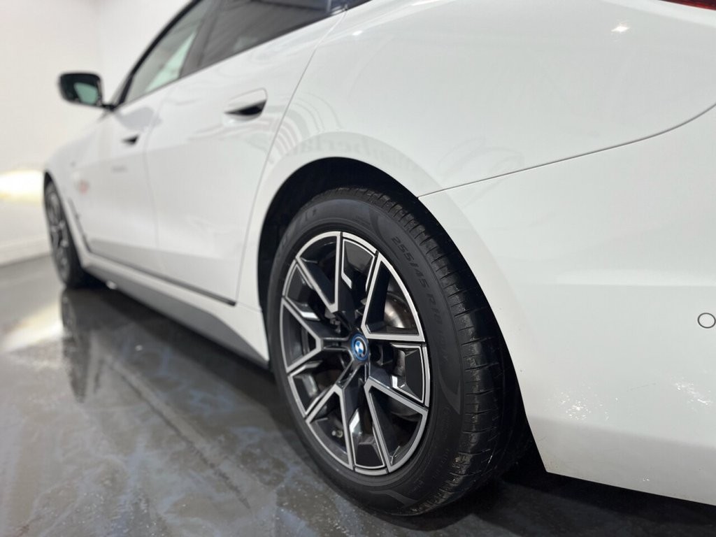 Used BMW i4 2022 for sale - 76430142: Photo 33
