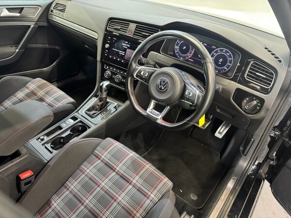 Used Volkswagen Golf 2018 for sale - 74953590: Photo 11