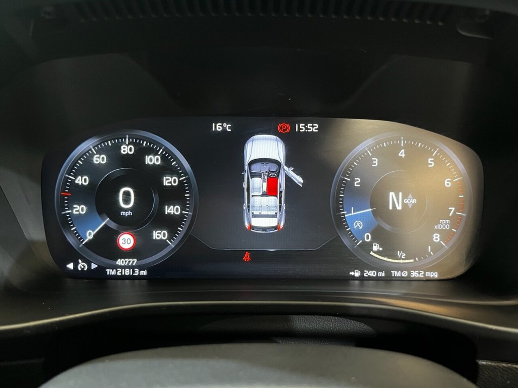 Used Volvo XC40 2018 for sale - 76406262: Photo 6