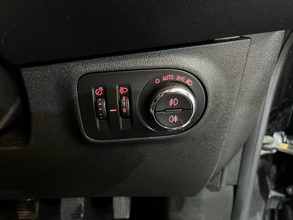 Used Vauxhall Corsa 2019 for sale - 76367521: Photo 5