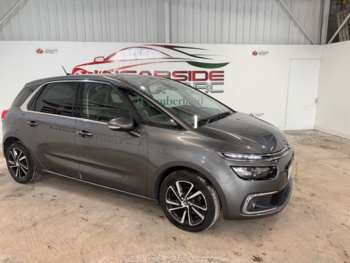 2017 (67) - 1.6 BlueHDi Flair 5dr