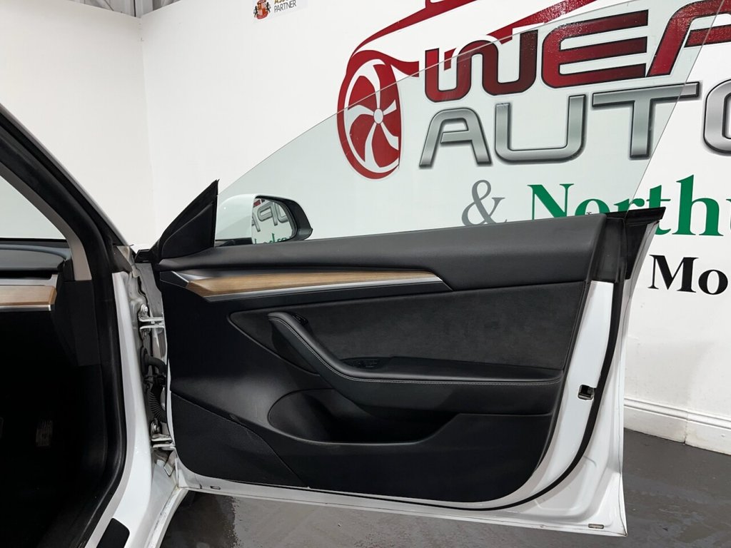 Used Tesla Model 3 2021 for sale - 76256776: Photo 18