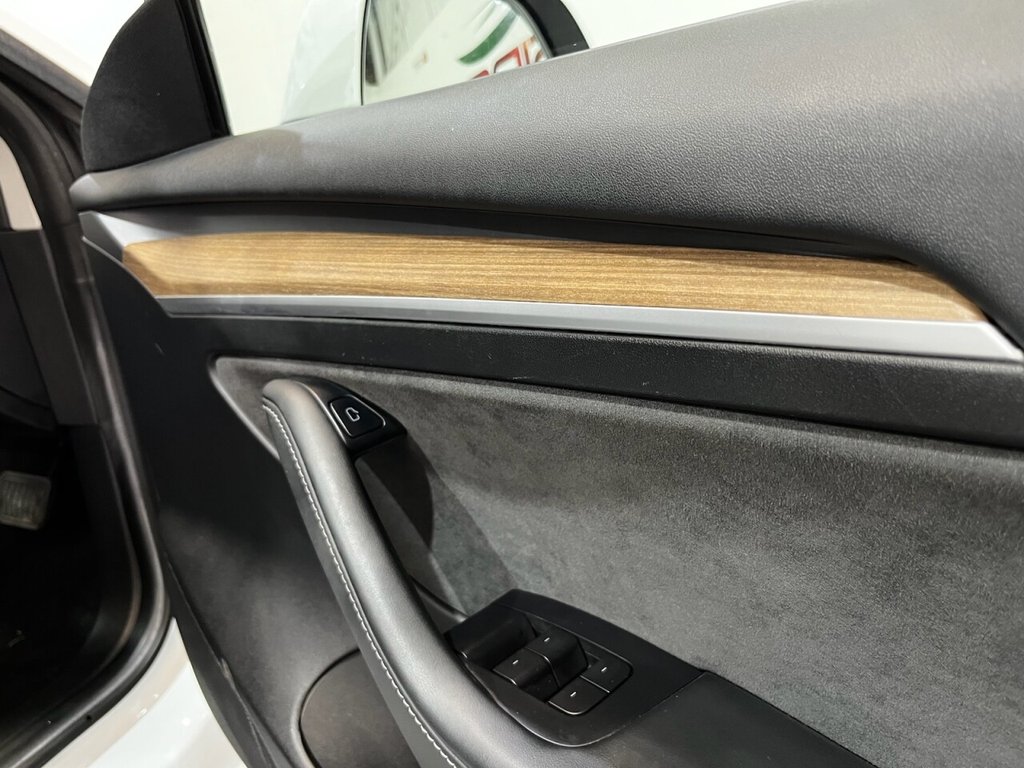 Used Tesla Model 3 2021 for sale - 76256776: Photo 20