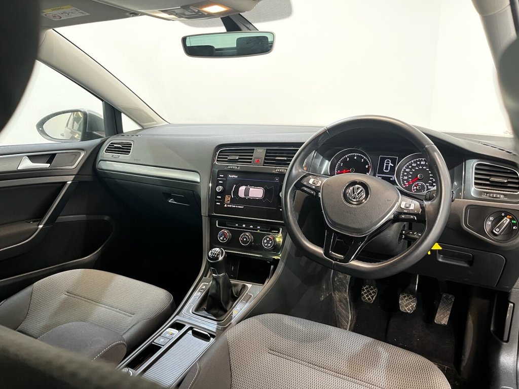 Used Volkswagen Golf 2019 for sale - 77356141: Photo 19