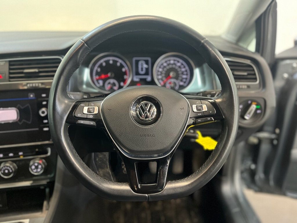 Used Volkswagen Golf 2019 for sale - 77356141: Photo 24