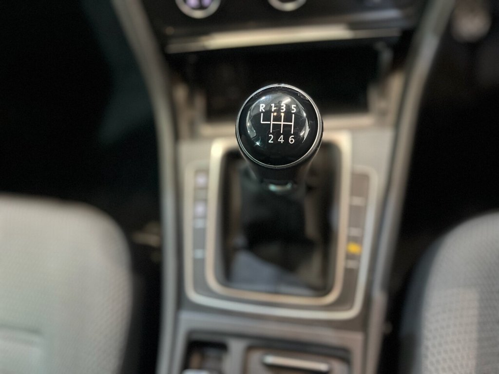 Used Volkswagen Golf 2019 for sale - 77356141: Photo 26