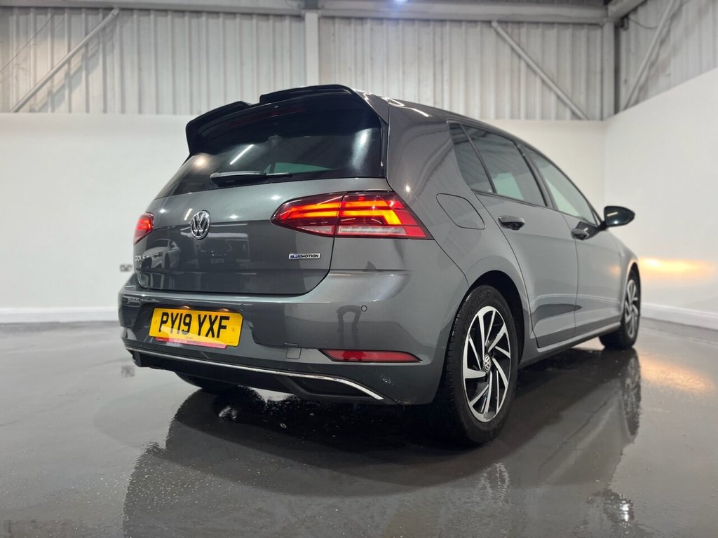 Used Volkswagen Golf 2019 for sale - 77356141: Photo 36