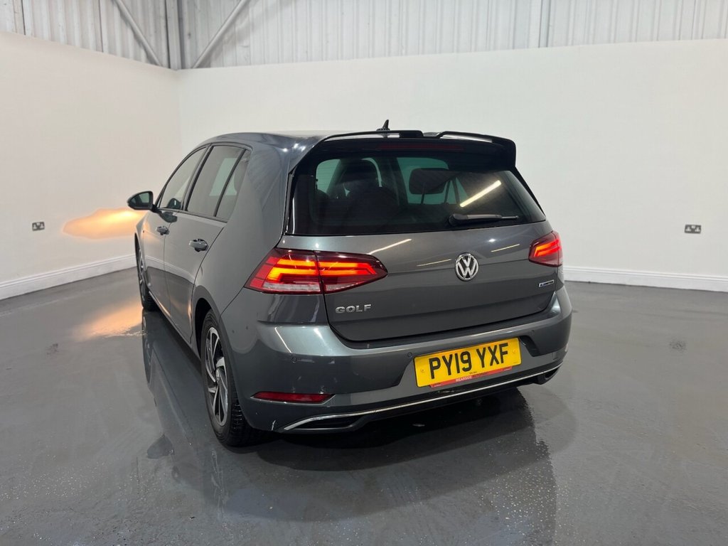 Used Volkswagen Golf 2019 for sale - 77356141: Photo 39