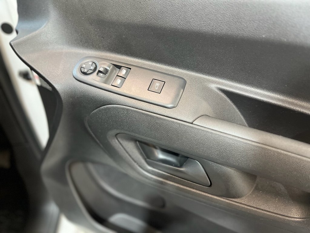 Used Peugeot Partner 2021 for sale - 76454330: Photo 29