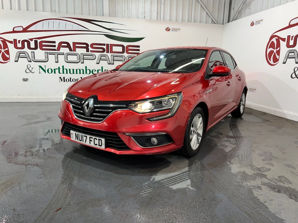 Used Renault Megane 2017 for sale - 76430408: Photo 3