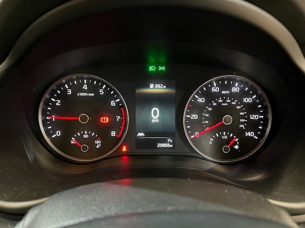 Used Kia Stonic 2022 for sale - 76266471: Photo 15