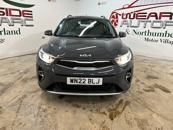 Used Kia Stonic 2022 for sale - 76266471: Photo 2
