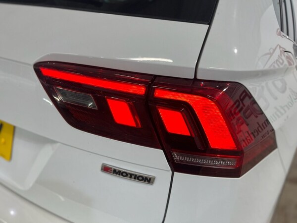 Used Volkswagen Tiguan 2018 for sale - 72323318: Photo 10