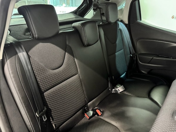Used Renault Clio 2018 for sale - 75320659: Photo 16