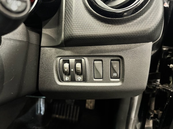 Used Renault Clio 2018 for sale - 75320659: Photo 6