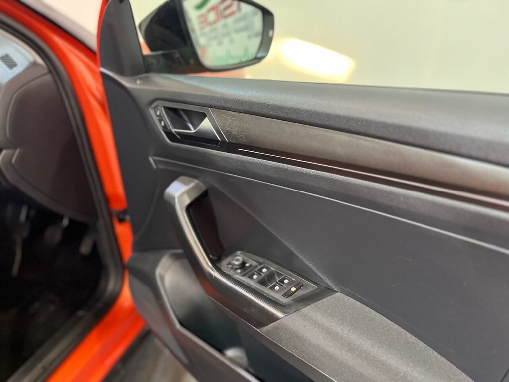 Used Volkswagen T-Roc 2019 for sale - 76429827: Photo 24