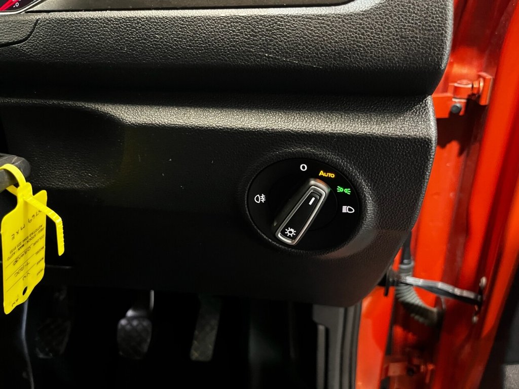 Used Volkswagen T-Roc 2019 for sale - 76429827: Photo 25