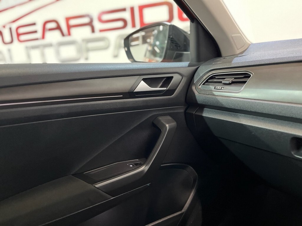 Used Volkswagen T-Roc 2019 for sale - 76429827: Photo 32